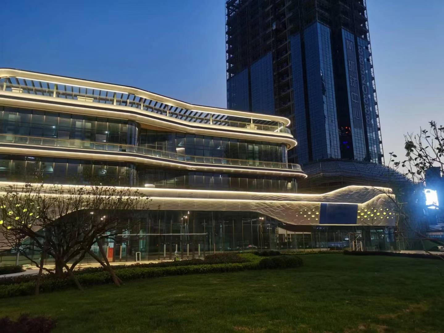 武昌麦德龙夜景灯光亮化效果图第3张