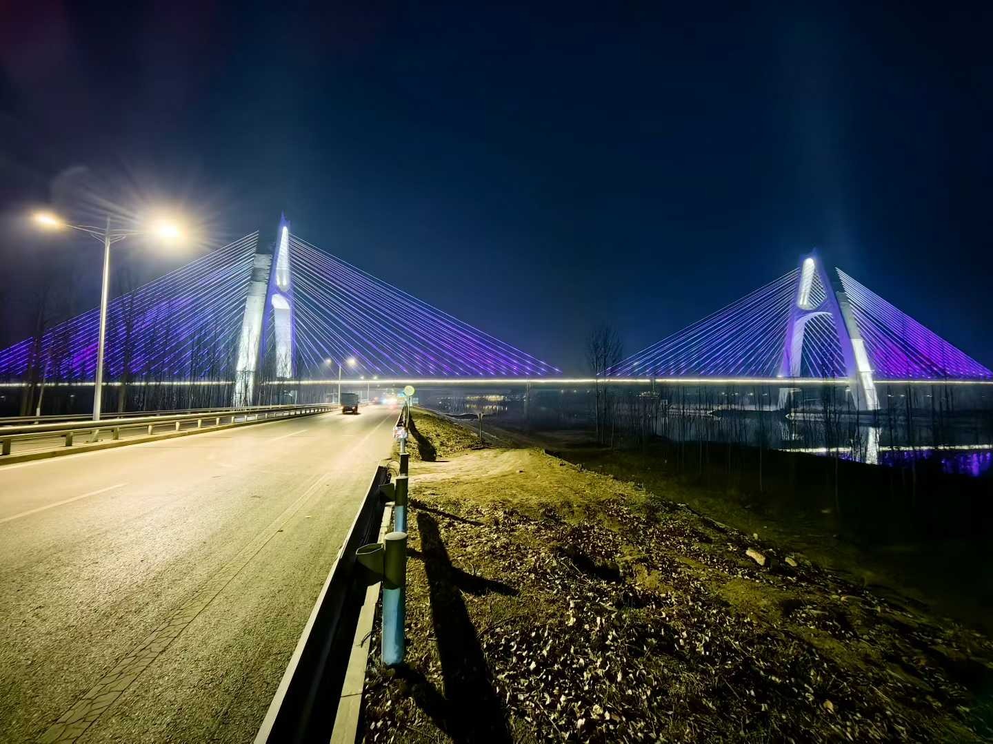 山东济宁 苏杭运河高速大桥夜景灯光亮化效果图